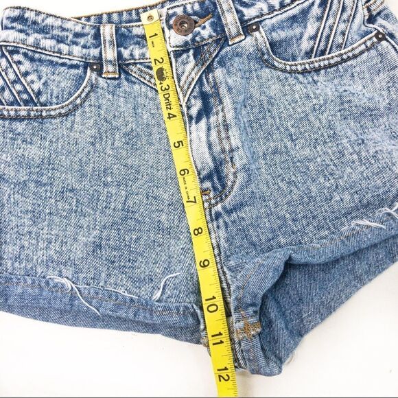 Bullhead Denim Mom Shorts Sz 3 - Picture 10 of 11